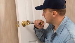 Pasadena emergency locksmith